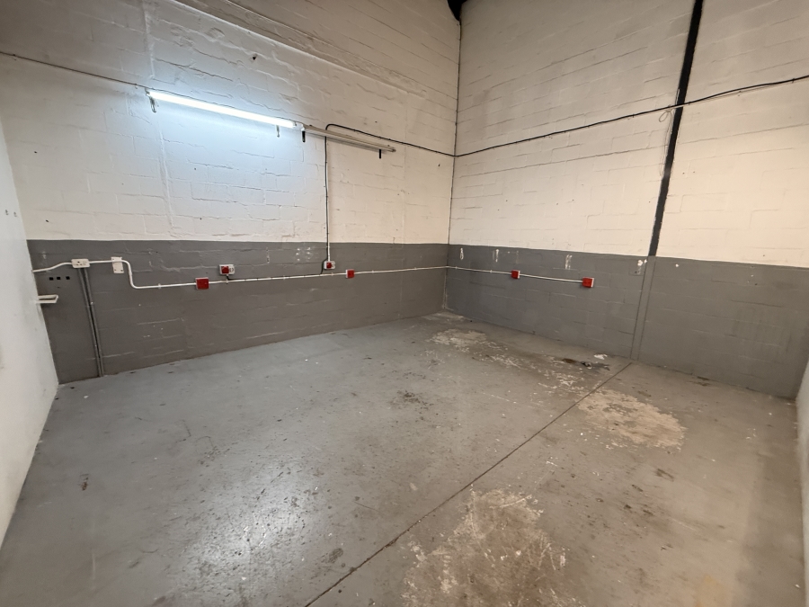 To Let Commercial Property for Rent in Parow Industrial Western Cape